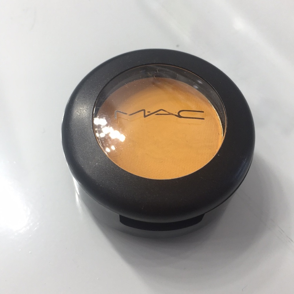 Mac eyeshadow